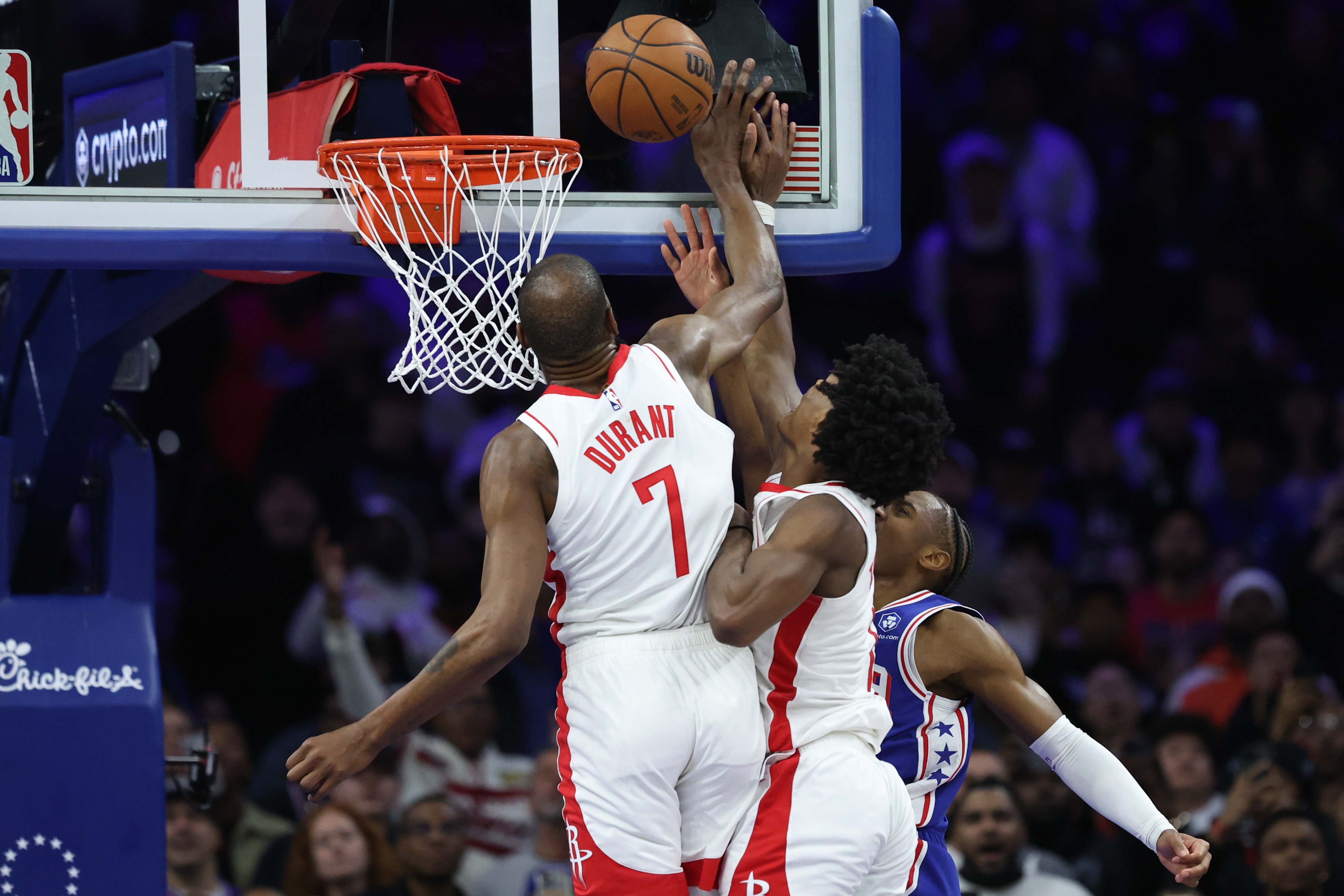 开云体育官网-丢掉一半罚球!因漏判逃过一劫 但基本功糟糕还是让火箭输掉比赛