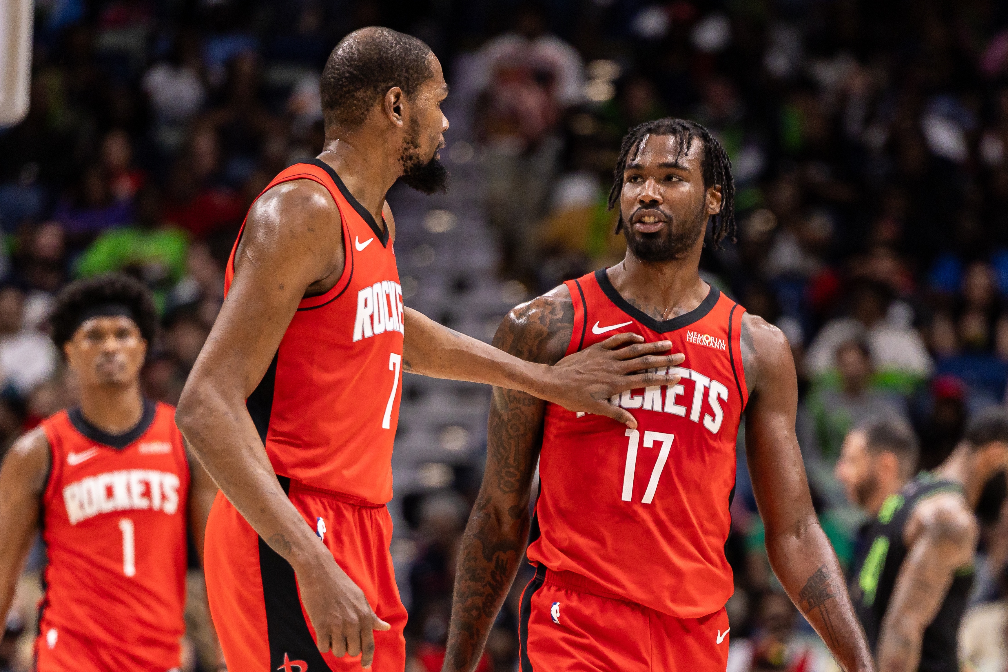 开云-35个助攻!伊森复苏拔高首发攻防上限 理想篮球各司其职全力冲刺